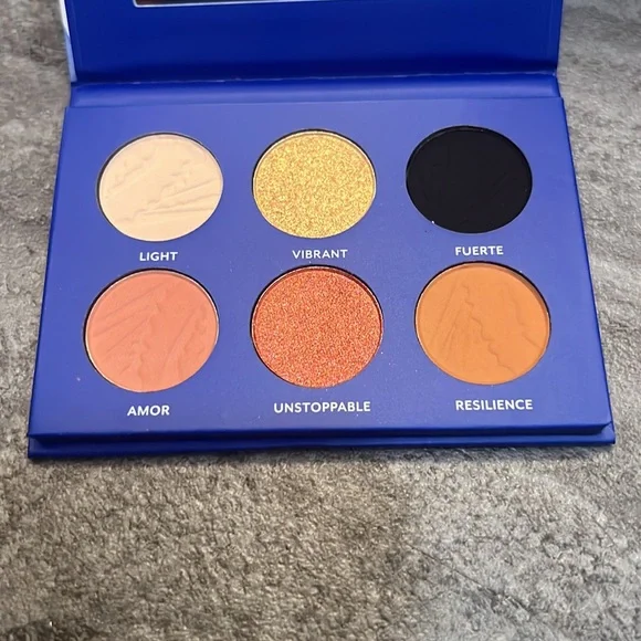 TRESLÚCE BEAUTY I Am Siempre Divina Set - Picture 2 of 5